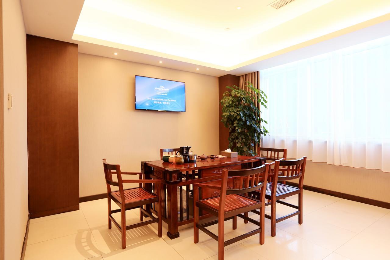 Howard Johnson Xiangyu Plaza Linyi Linyi (Shandong) Exterior foto