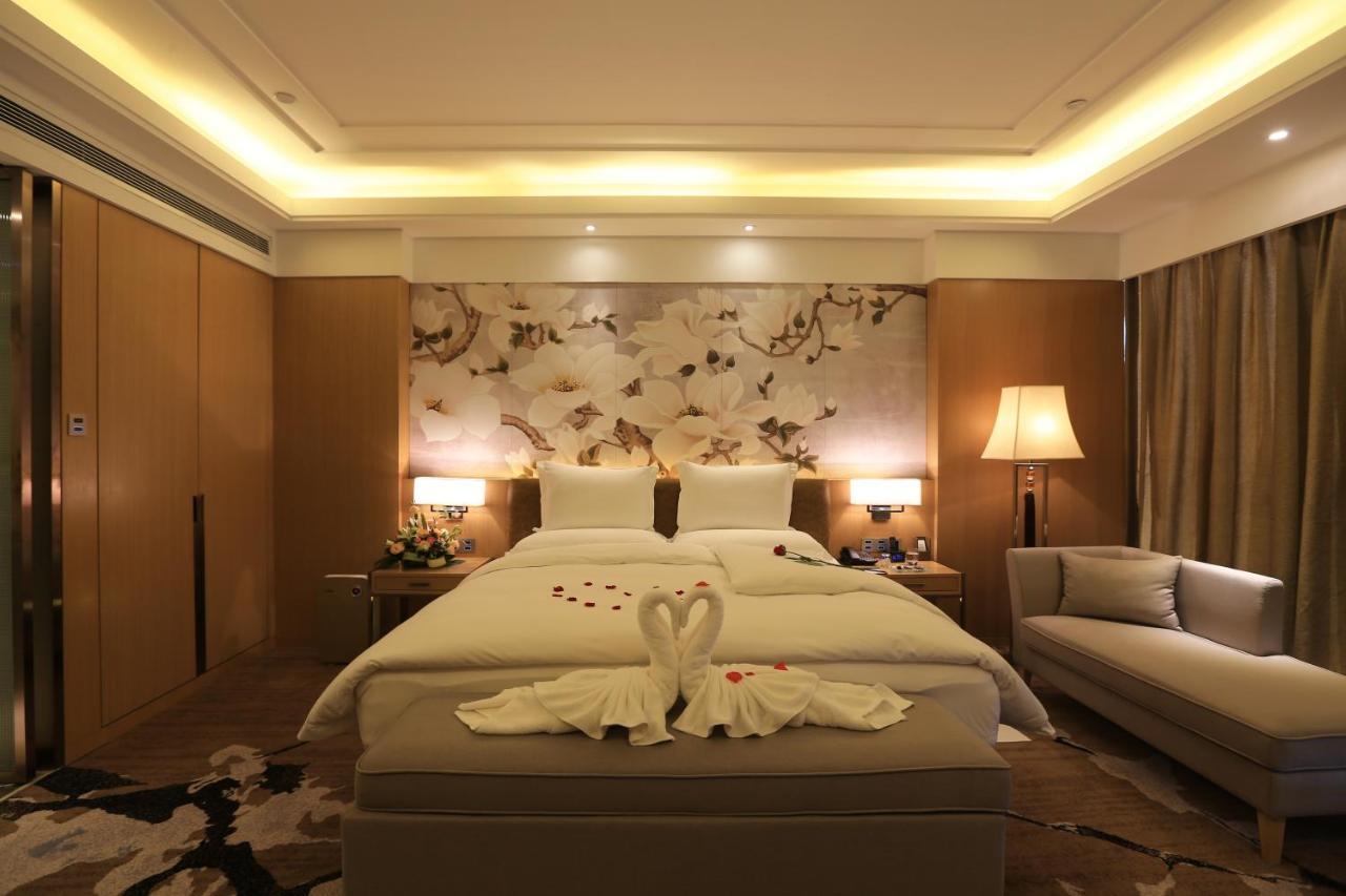 Howard Johnson Xiangyu Plaza Linyi Linyi (Shandong) Exterior foto
