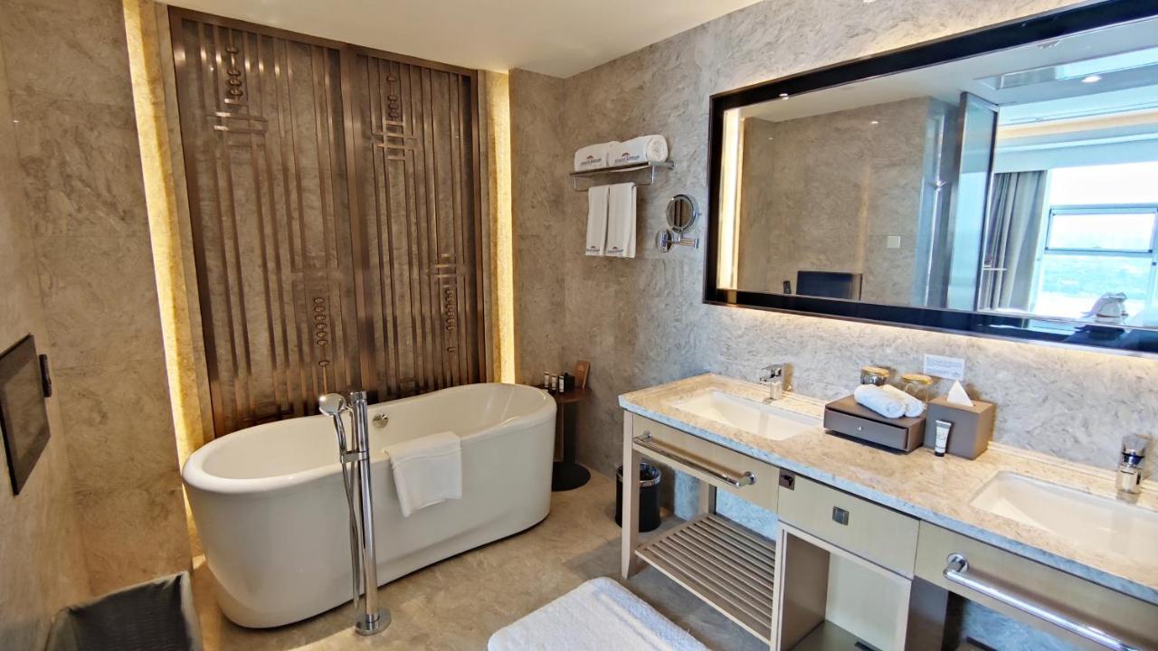 Howard Johnson Xiangyu Plaza Linyi Linyi (Shandong) Exterior foto